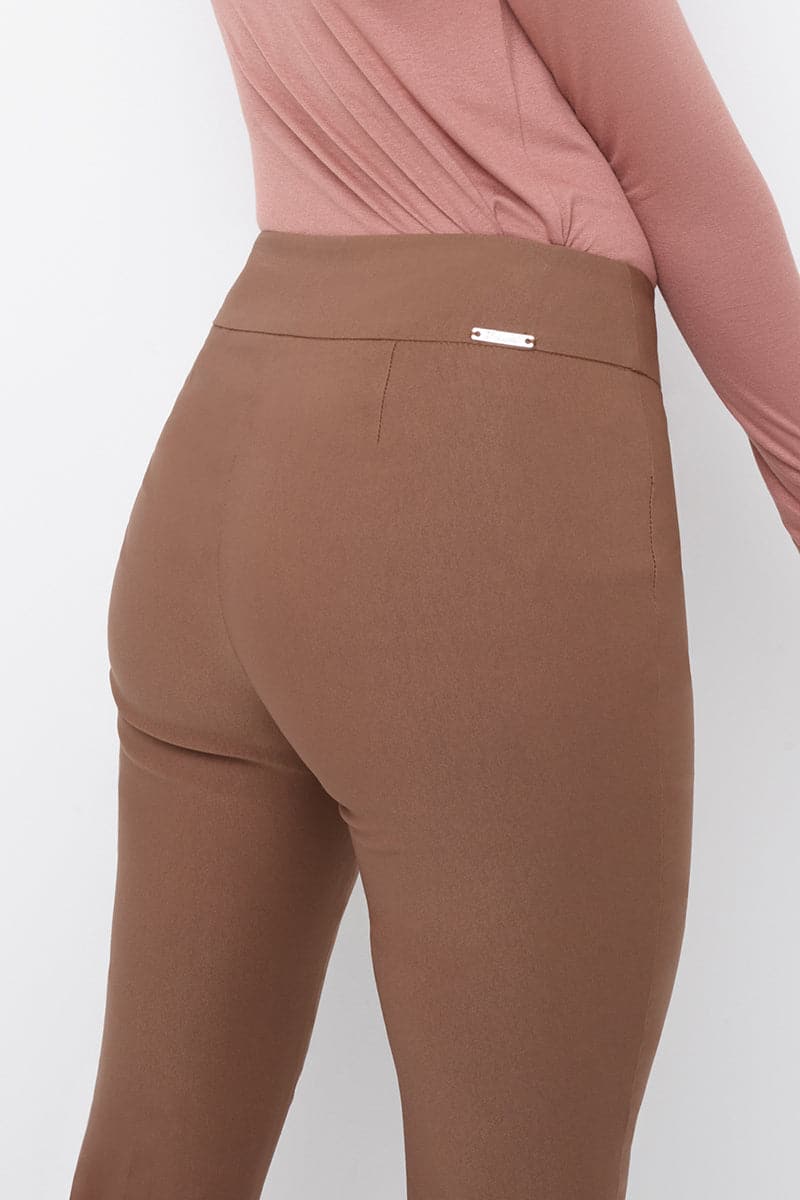 Straight leg pants with tummy control