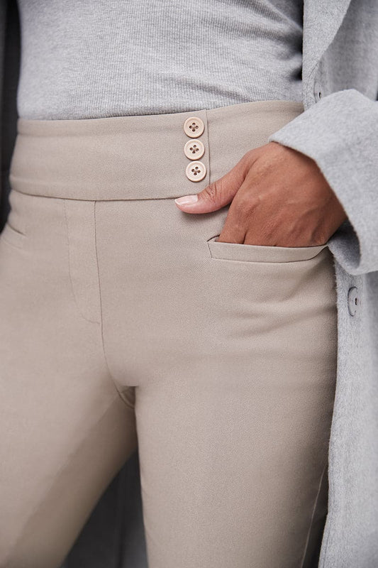 Straight classic pants with tummy control and pockets