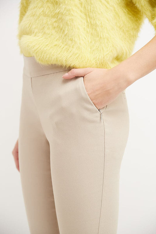 Pull-on skinny pants