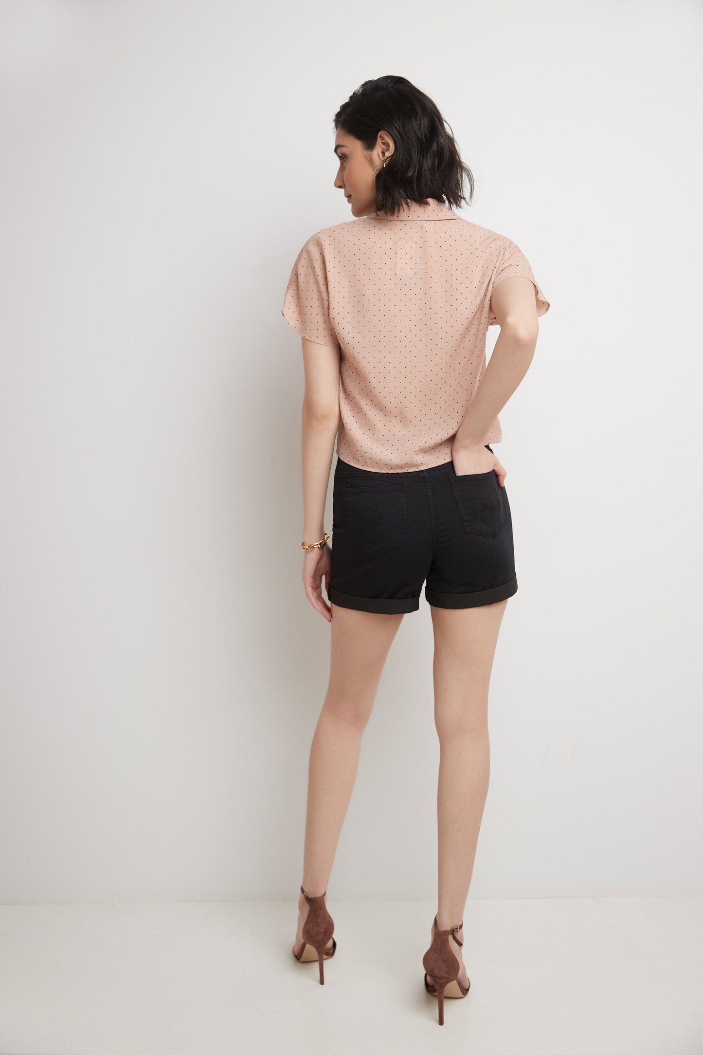 Rekucci Women's 5 inch Pull-On Jean Short with Slim Cuff