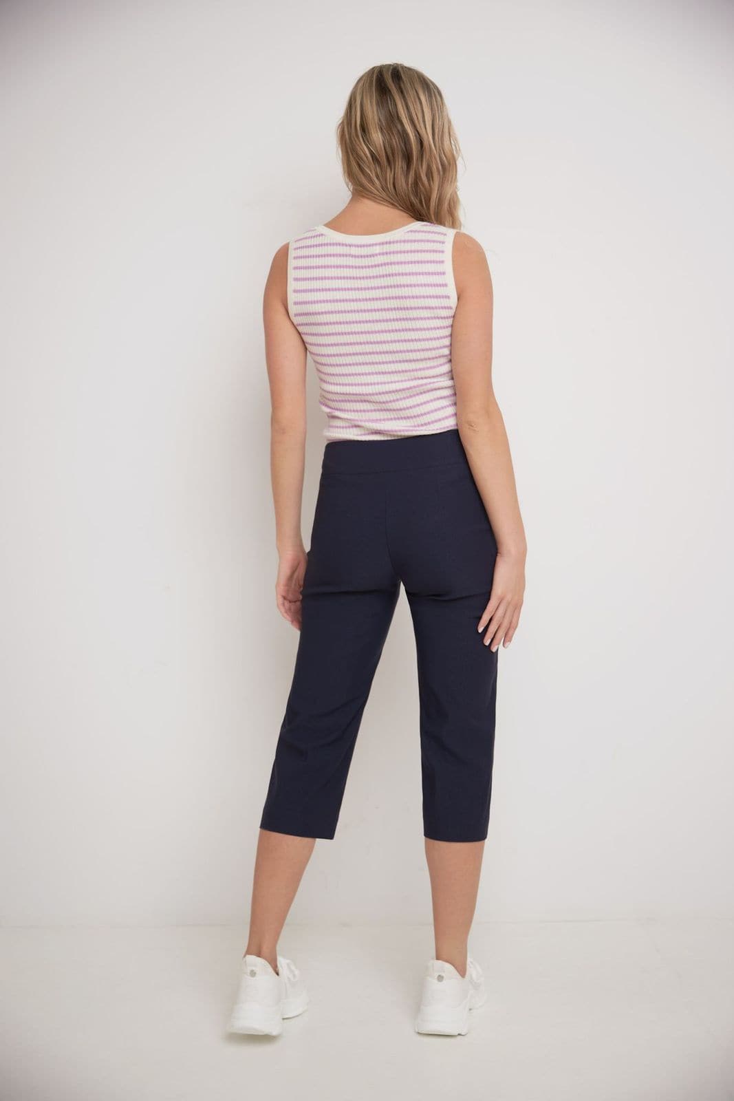Women’s Straight Leg Capris with Chic Styling