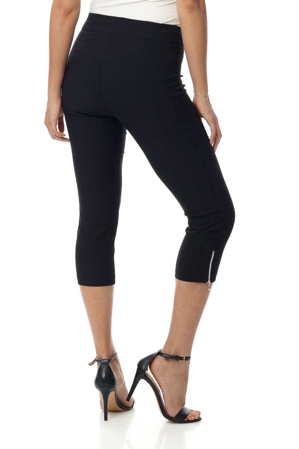 Slimming Capri with Zipper Detail at the Hem