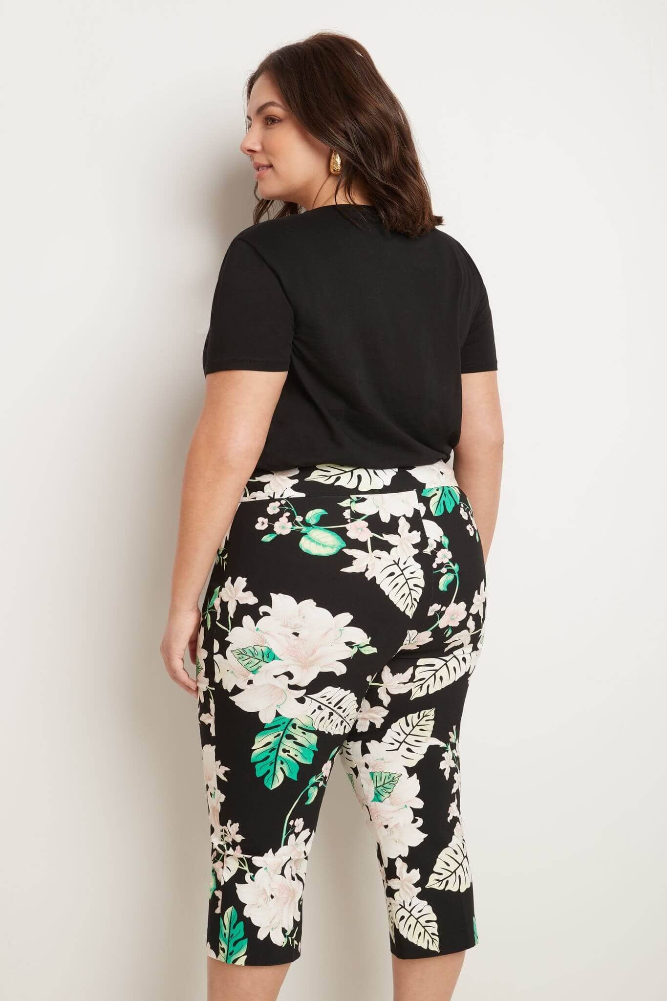 Curvy Capri with Flattering Wide Waistband