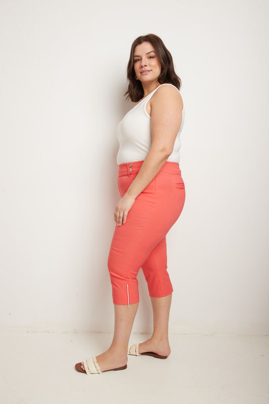 Curvy Chic Capris with Zipper Detail at the Hem