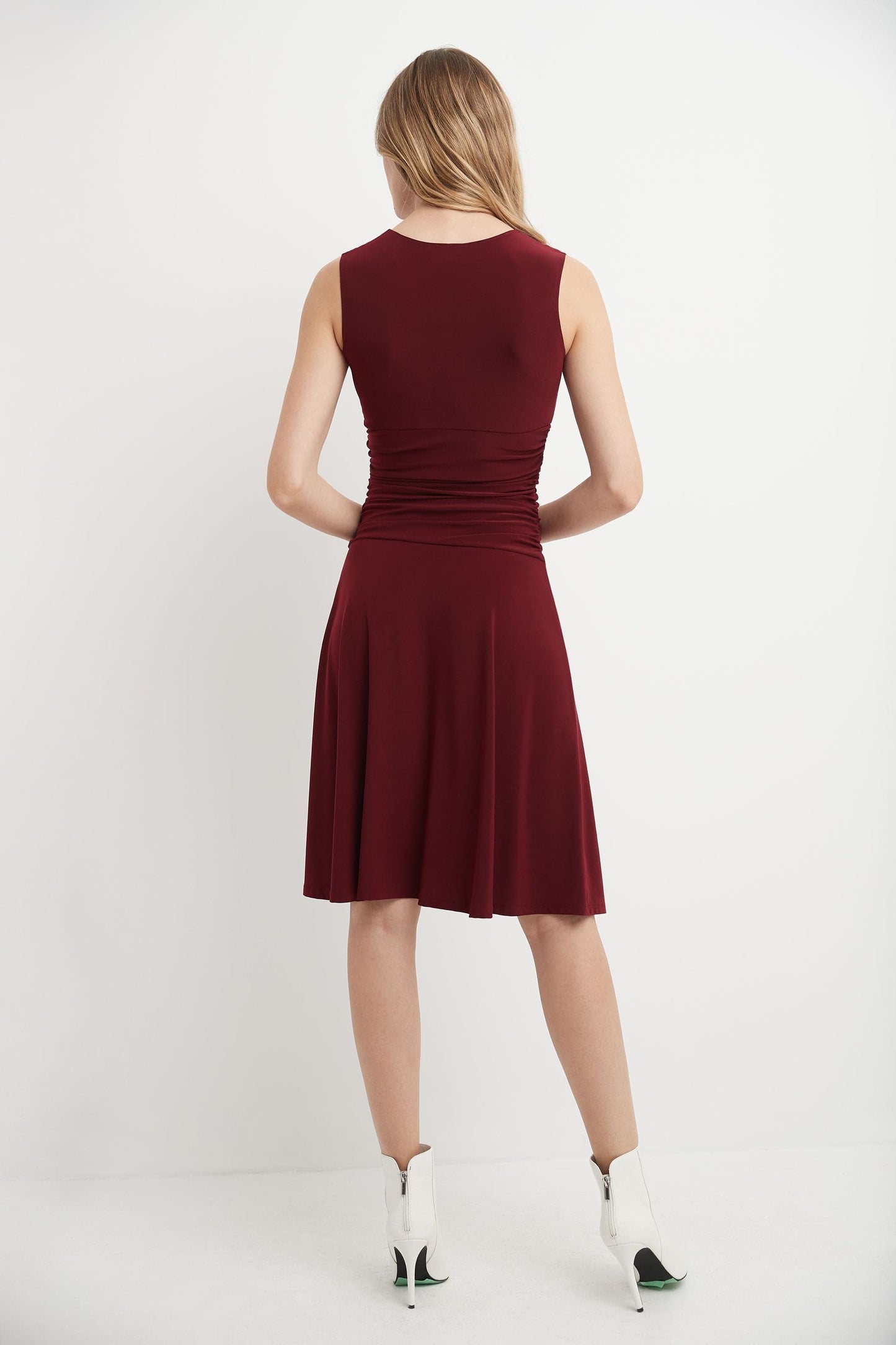 Form-Fitting Sleeveless Dress with Tummy Control