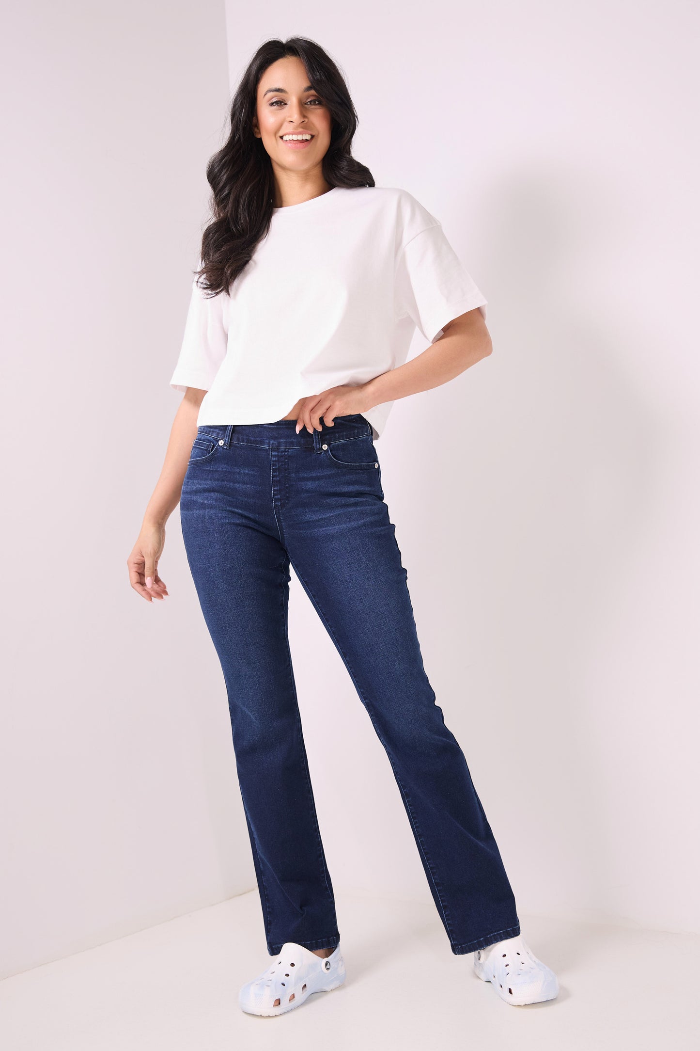 Pull-on Bootcut Jeans with real pockets