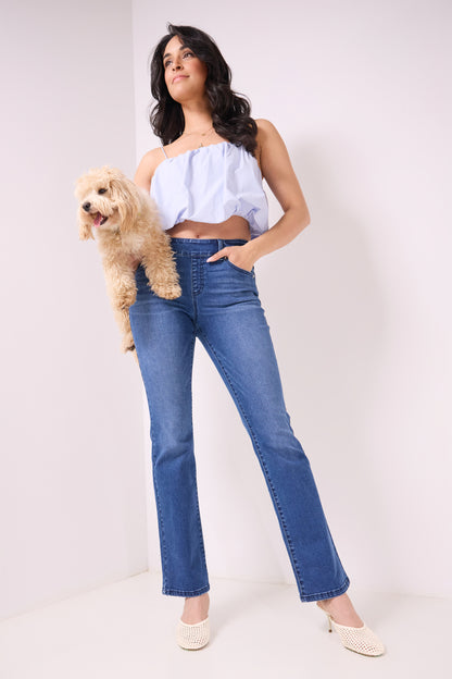 Pull-on Bootcut Jeans with real pockets