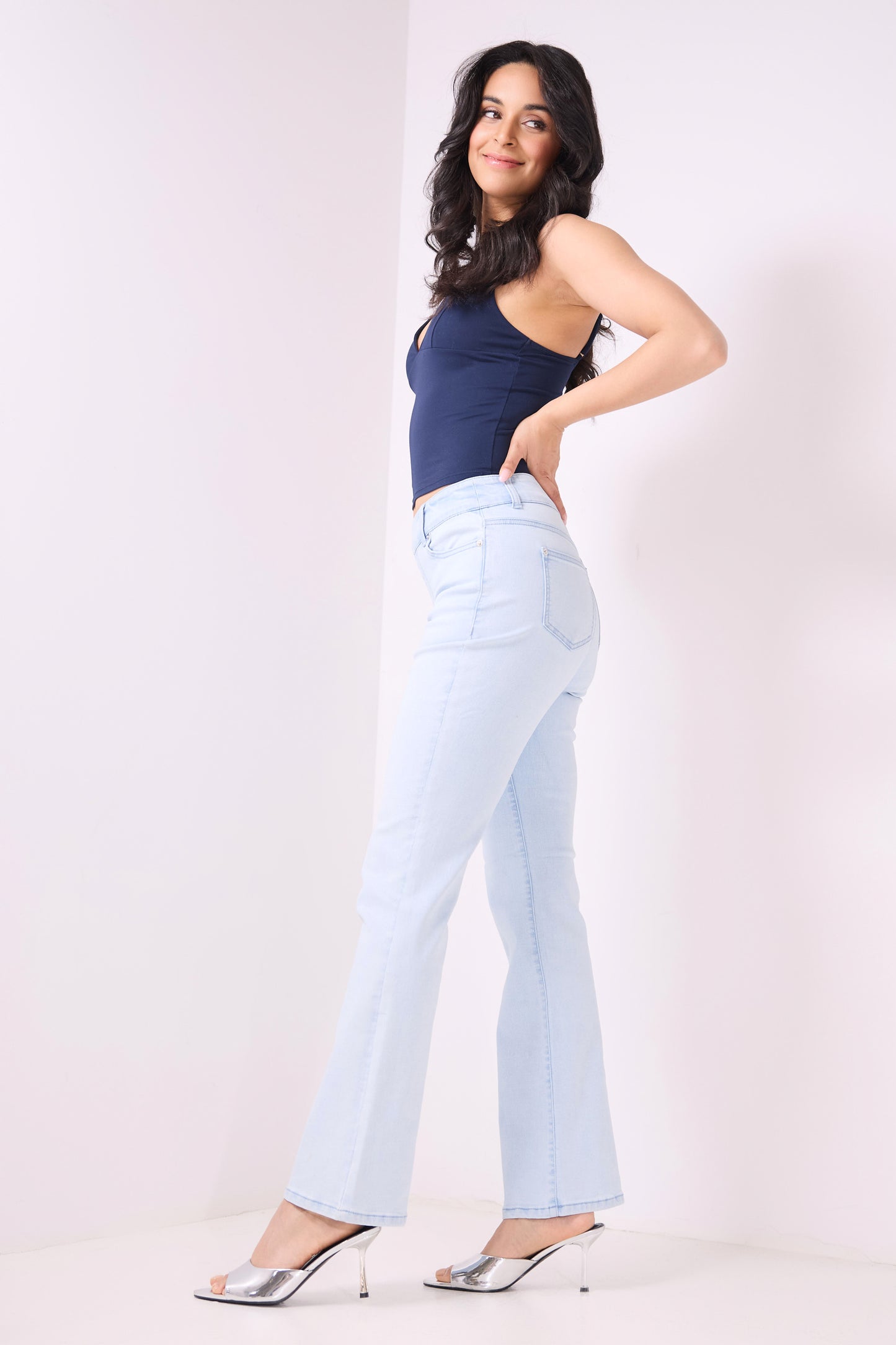 Pull-on Bootcut Jeans with real pockets