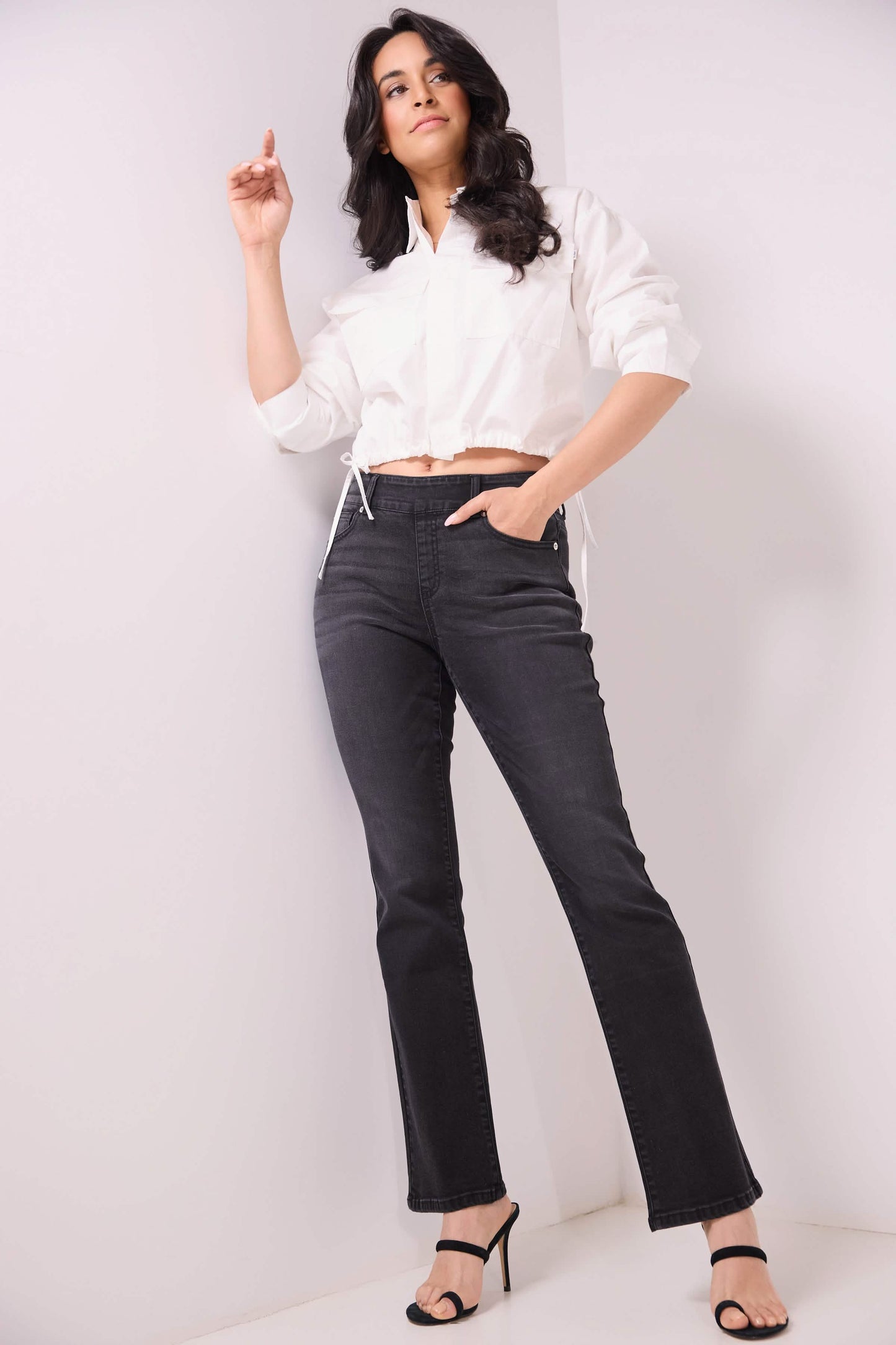 Pull-on Bootcut Jeans with real pockets