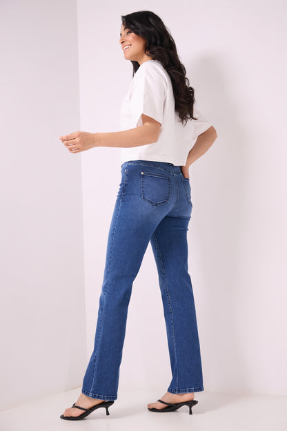 Secret Figure Pull-on Straight Leg Jeans with 5 real pockets