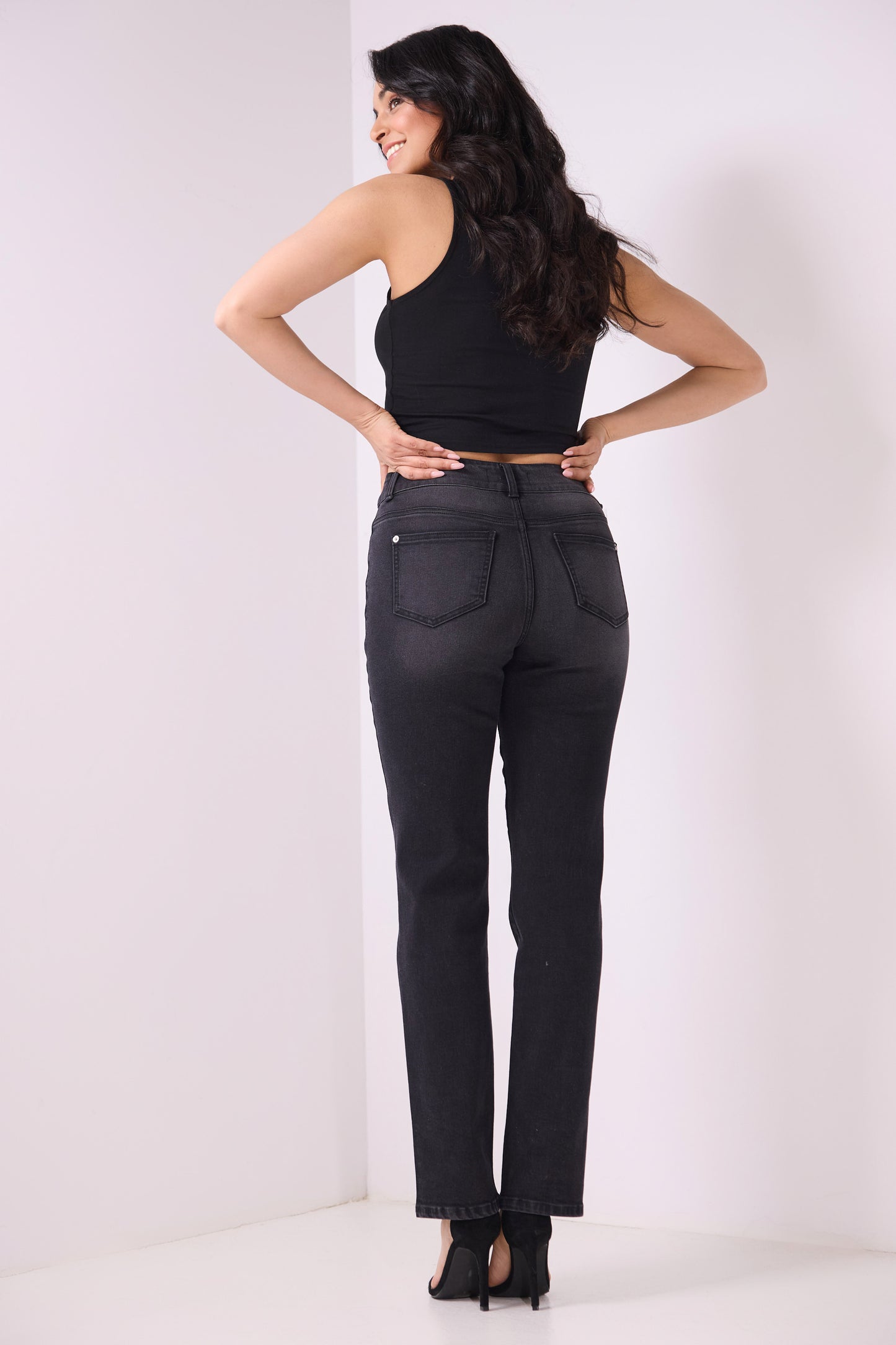 Secret Figure Pull-on Straight Leg Jeans with 5 real pockets