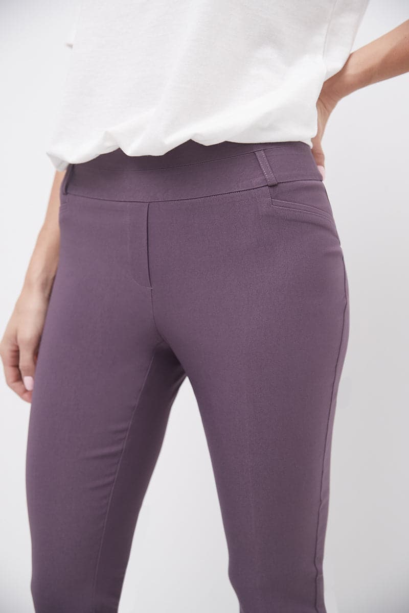 Slimming classic pants