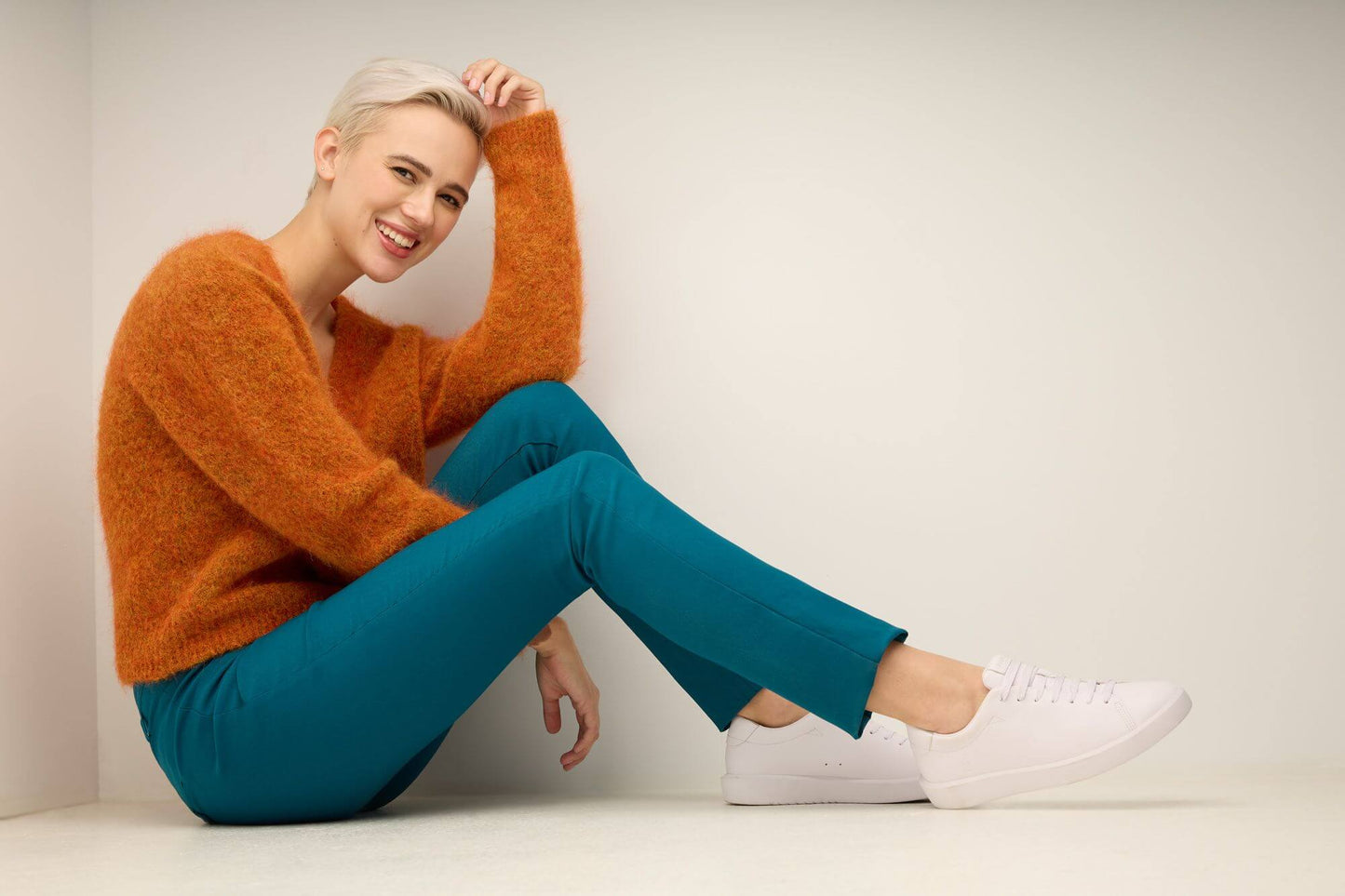 Slimming classic pants