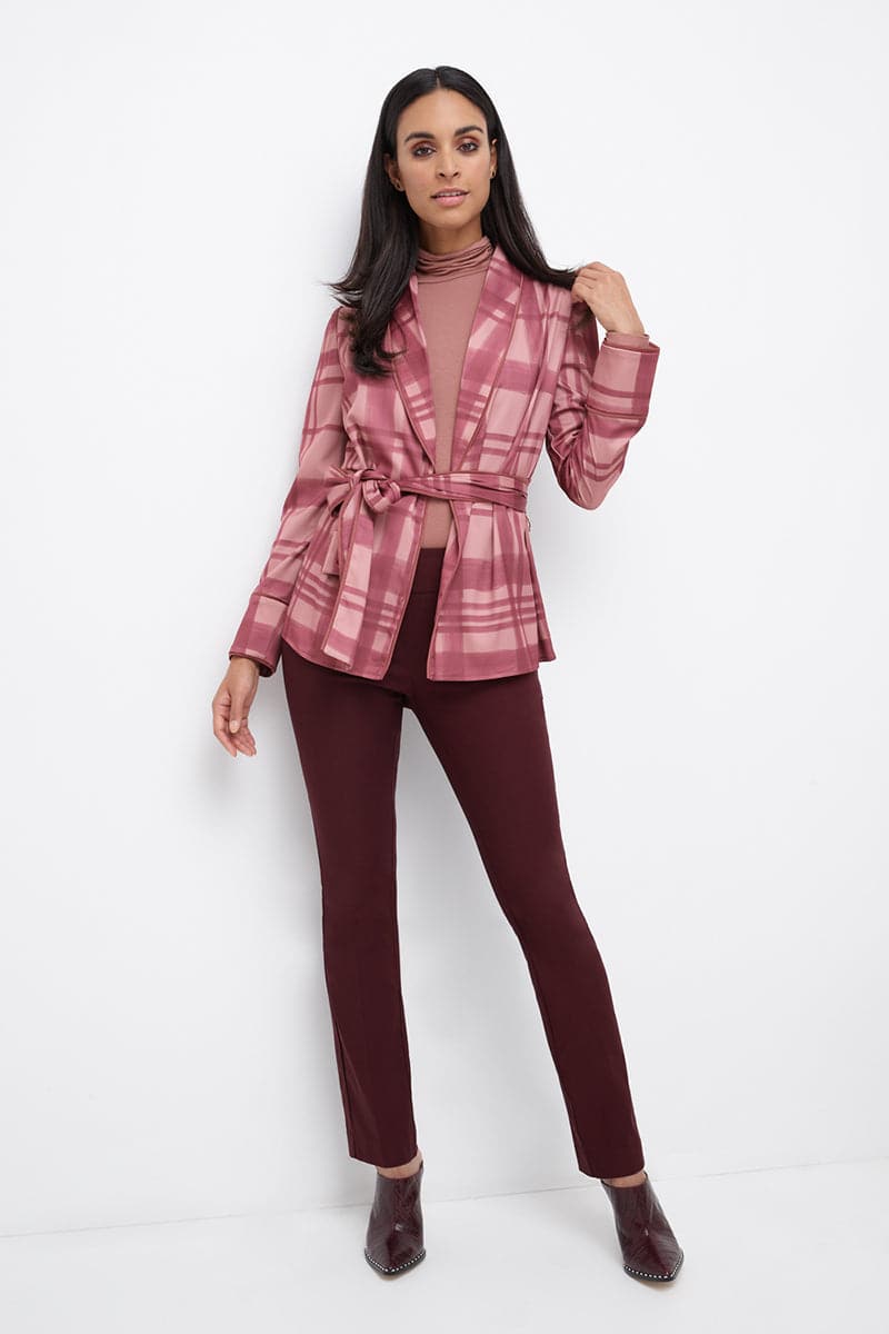 Straight leg pants with tummy control