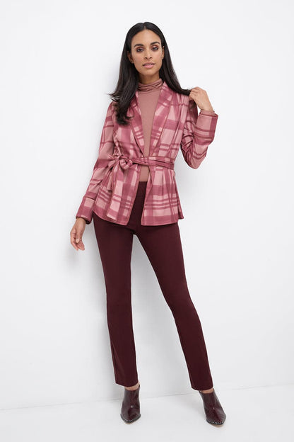 Straight leg pants with tummy control