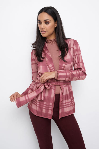 Straight leg pants with tummy control