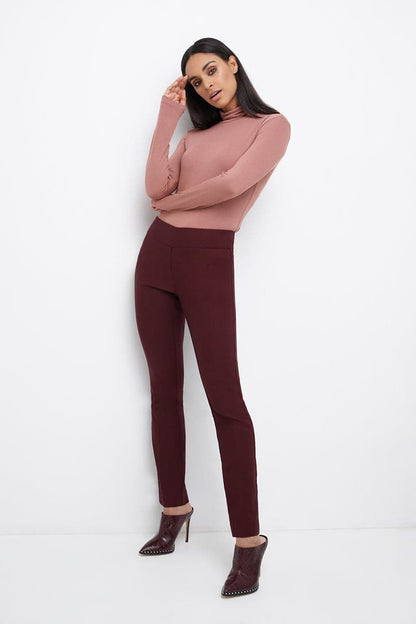 Straight leg pants with tummy control