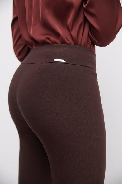 Straight leg pants with tummy control