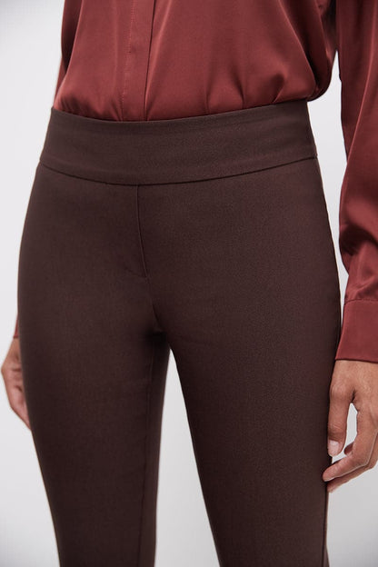 Straight leg pants with tummy control