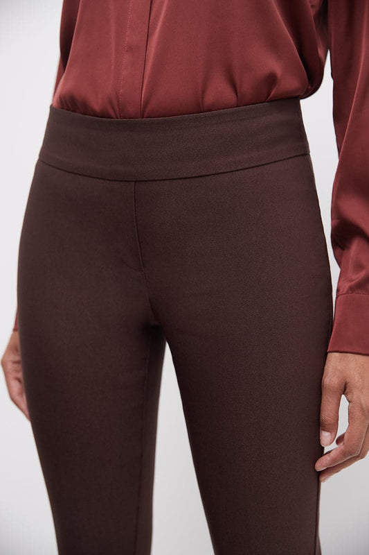 Straight leg pants with tummy control