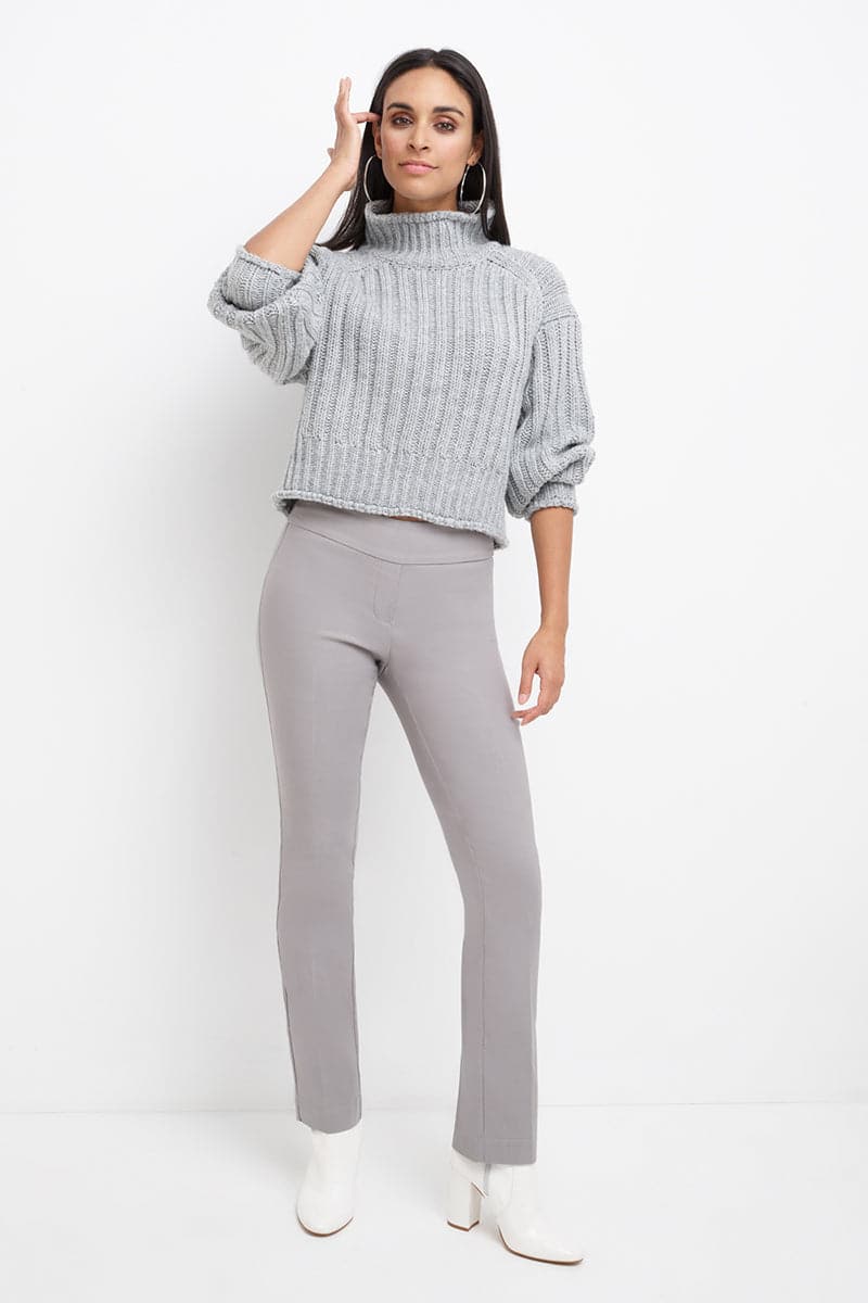 Straight leg pants with tummy control