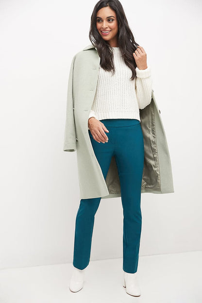 Straight leg pants with tummy control