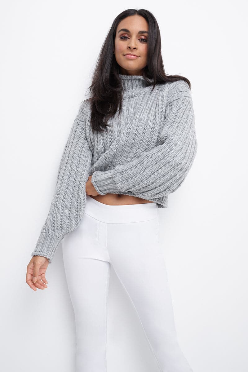 Straight leg pants with tummy control