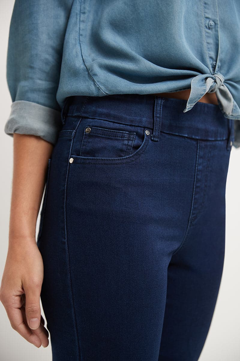 Secret Figure Pull-on Straight Leg Jeans with 5 real pockets