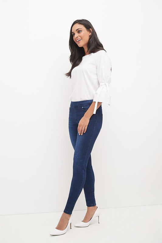 Skinny Pull-On Jeans with 5 Pocket Styling