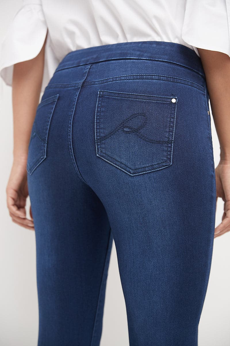 Skinny Pull-On Jeans with 5 Pocket Styling