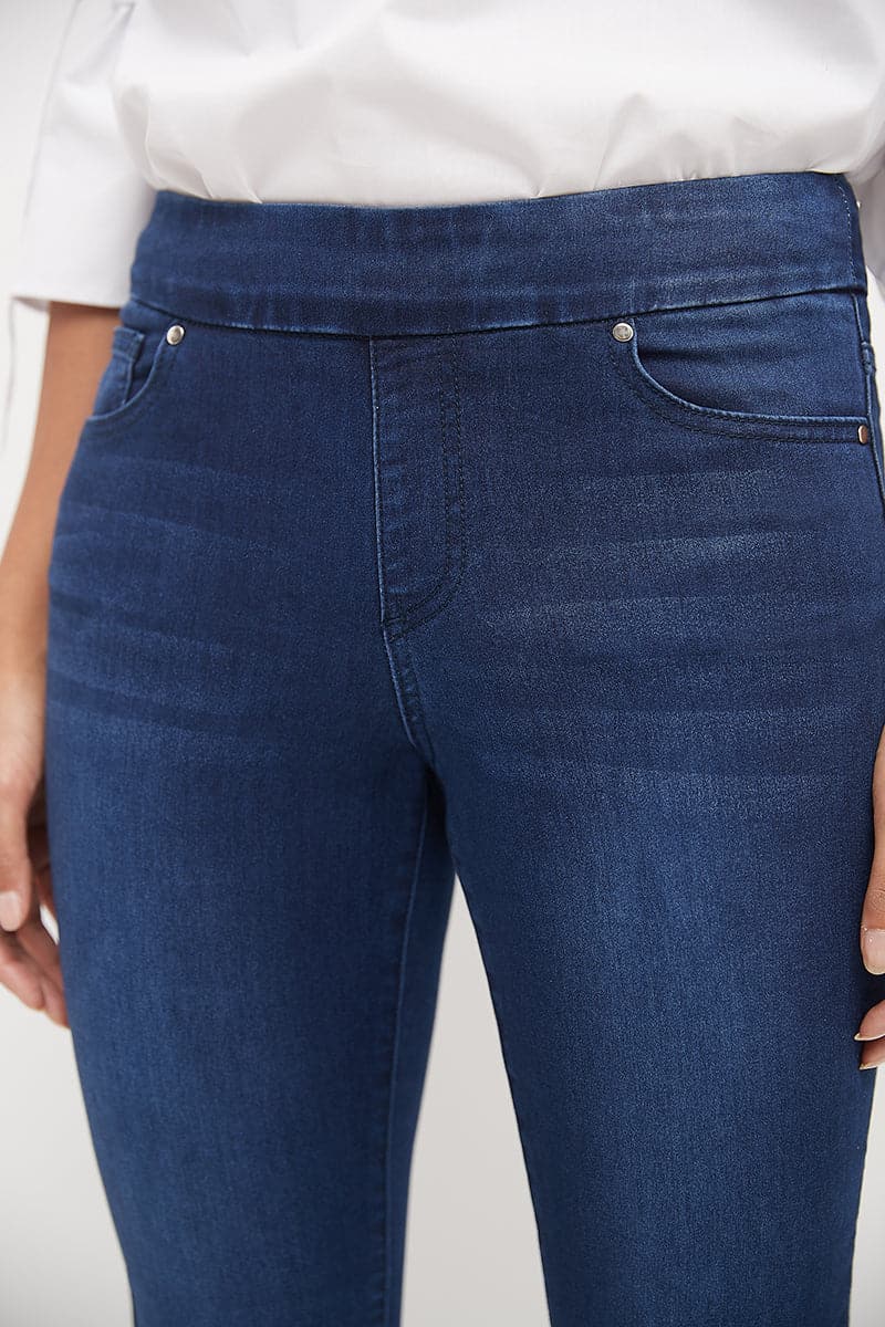 Skinny Pull-On Jeans with 5 Pocket Styling