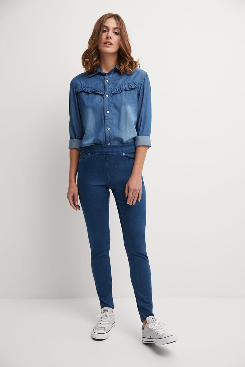 Skinny Pull-On Jeans with 5 Pocket Styling