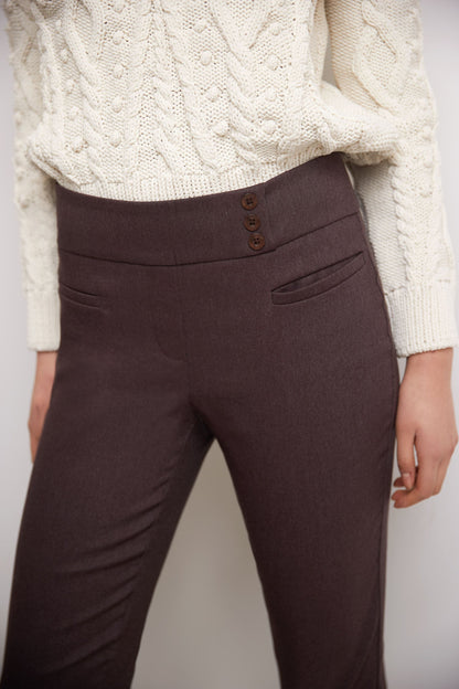 Straight classic pants with tummy control and pockets