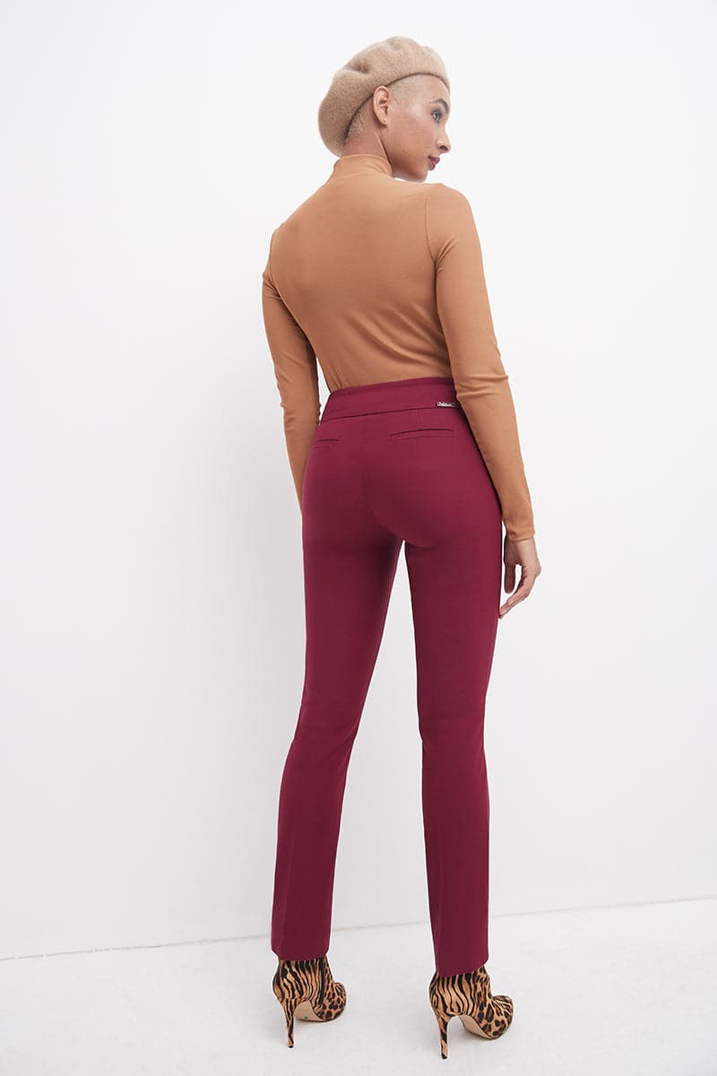 Straight classic pants with tummy control and pockets