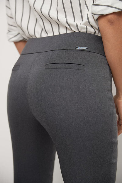 Straight classic pants with tummy control and pockets