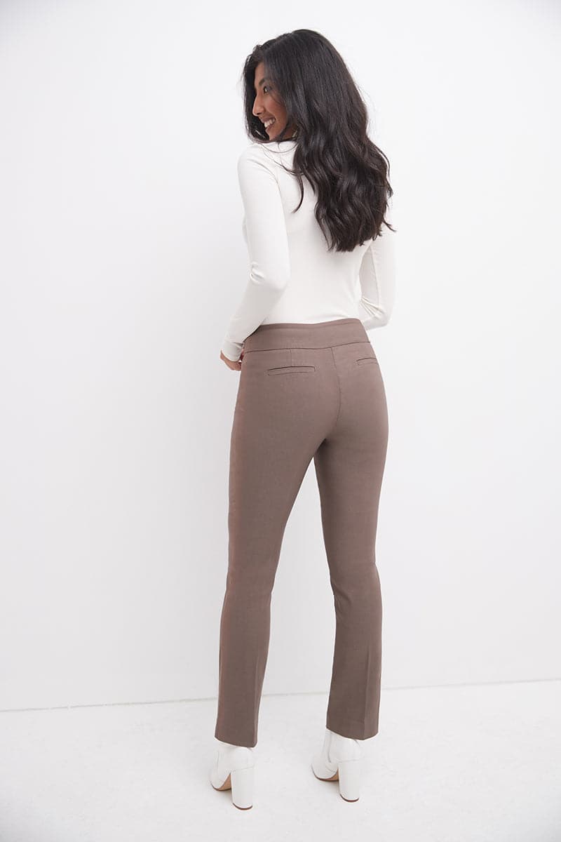 Straight classic pants with tummy control and pockets