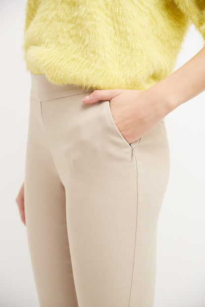 Pull-on skinny pants