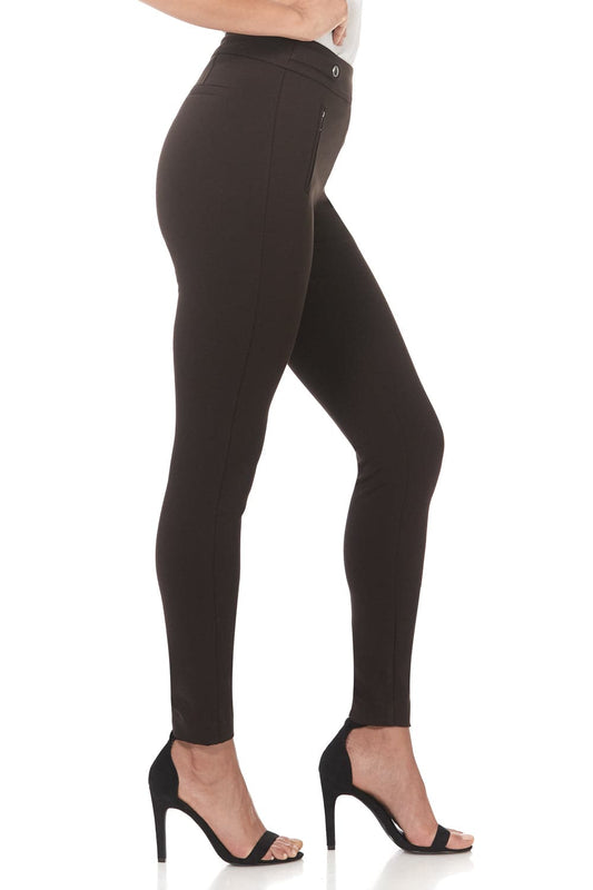 Secret Figure Pull-on Knit Pants with a Skinny Silhouette