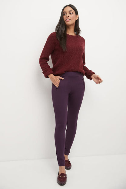 Secret Figure Pull-on Knit Pants with a Skinny Silhouette