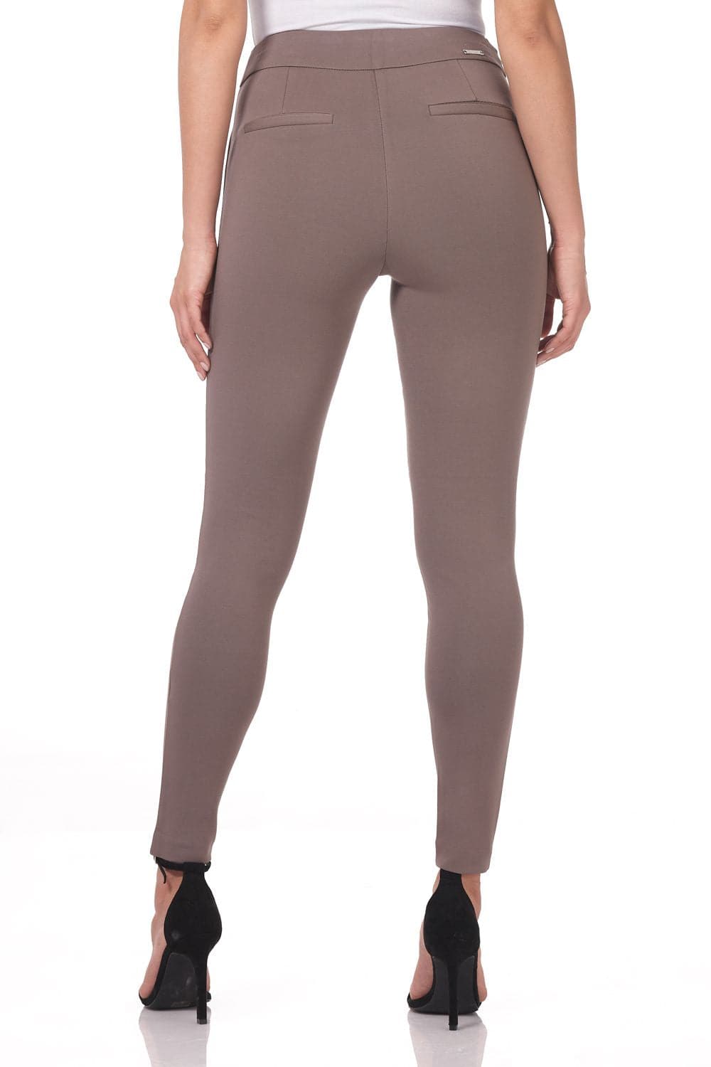 Secret Figure Pull-on Knit Pants with a Skinny Silhouette