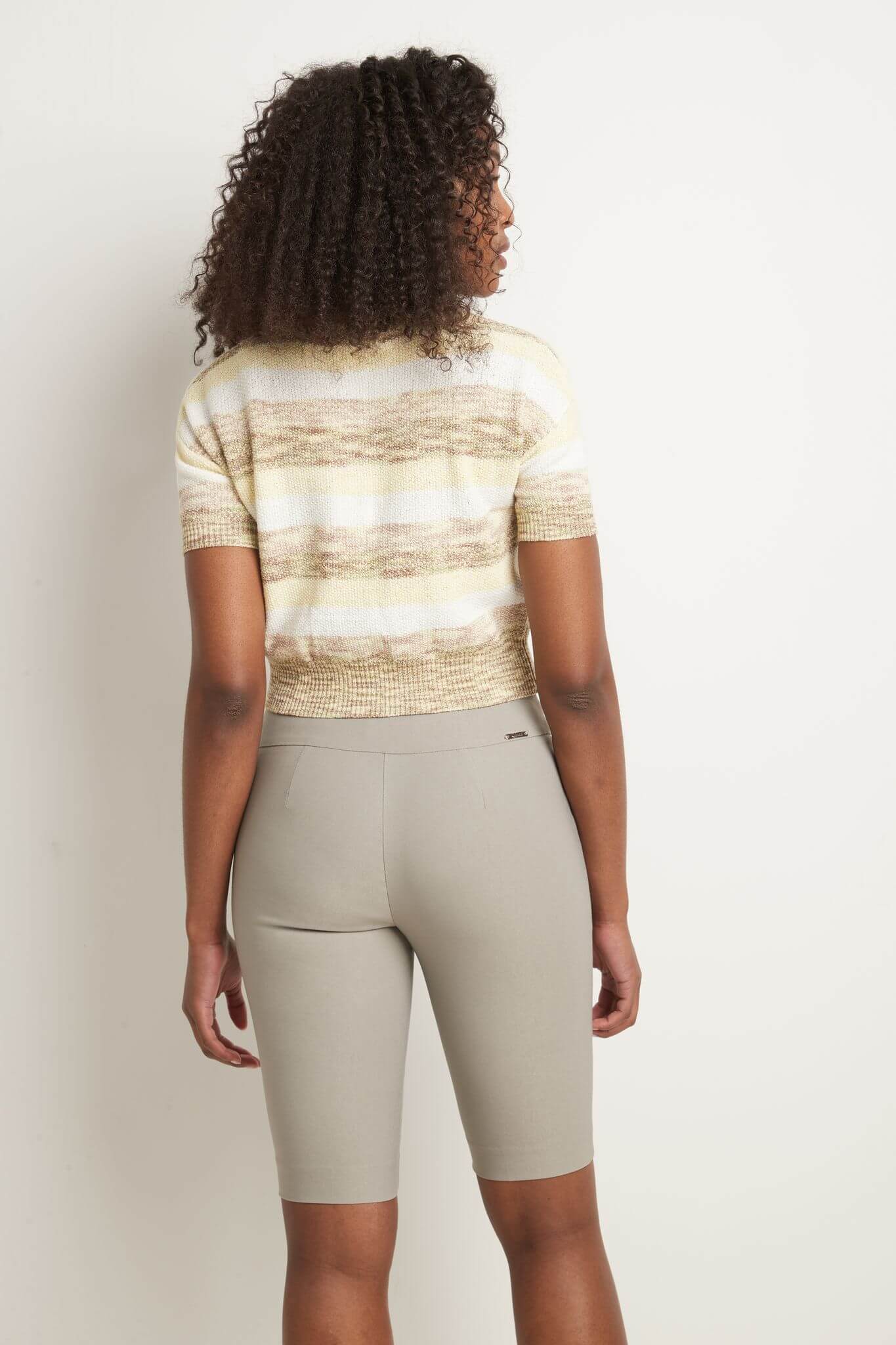 Women’s 12” Classic Shorts with Fake Front Pockets