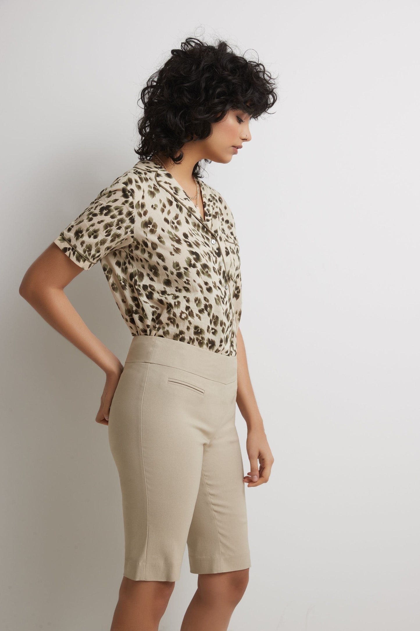 Women’s 12” Classic Shorts with Fake Front Pockets