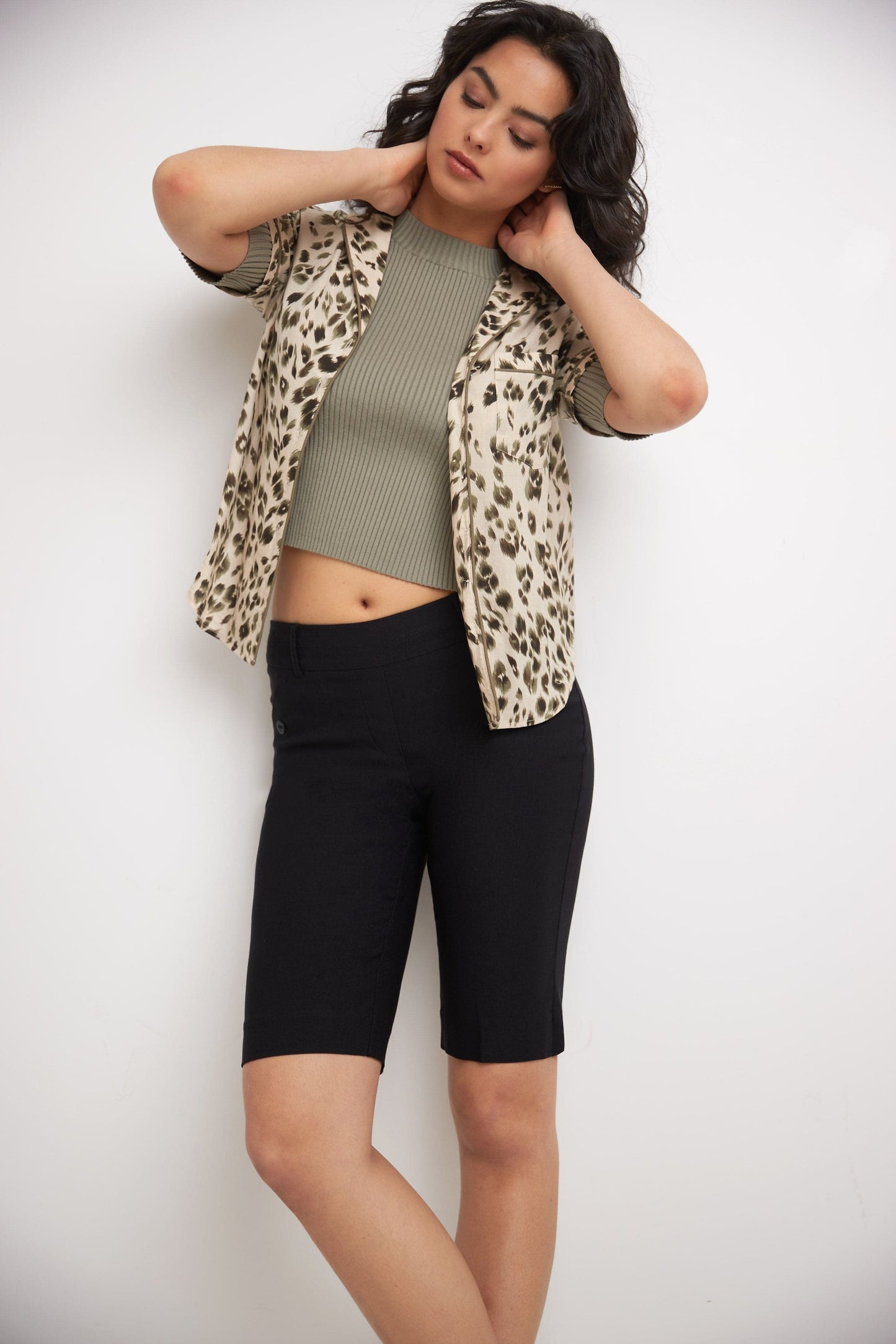 Women’s Classic Bermuda Shorts with Slant Pockets