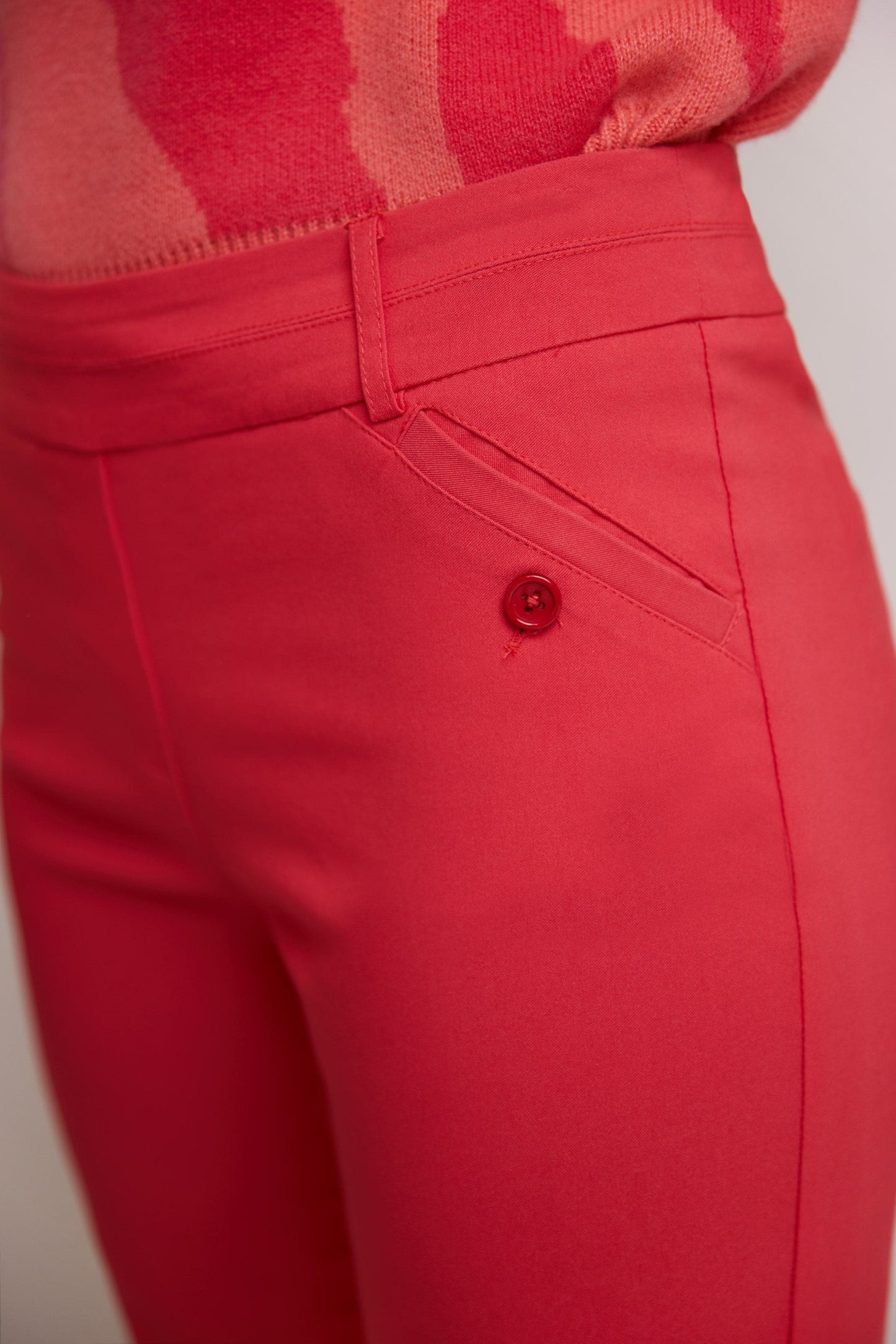 Women’s Classic Bermuda Shorts with Slant Pockets