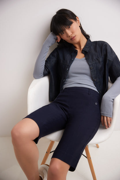 Women’s Classic Bermuda Shorts with Slant Pockets