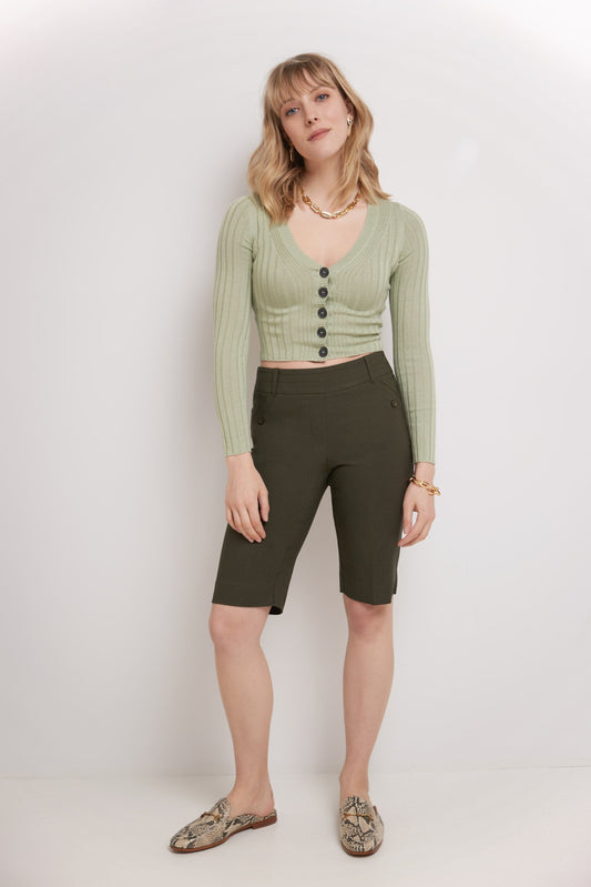 Women’s Classic Bermuda Shorts with Slant Pockets