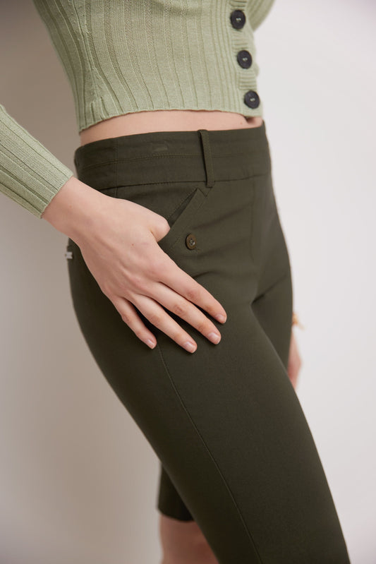 Women’s Classic Bermuda Shorts with Slant Pockets