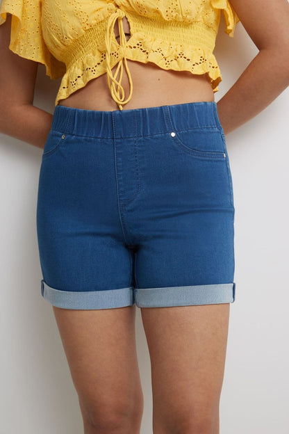 Rekucci Women's 5 inch Pull-On Jean Short with Slim Cuff