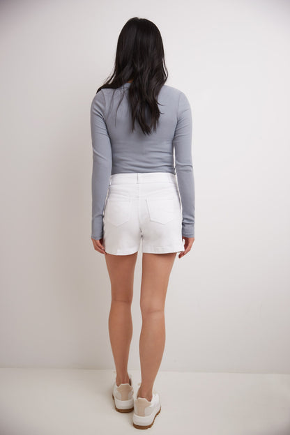 Rekucci Women's Slimming 5 inch Jean Short with Snap Detail