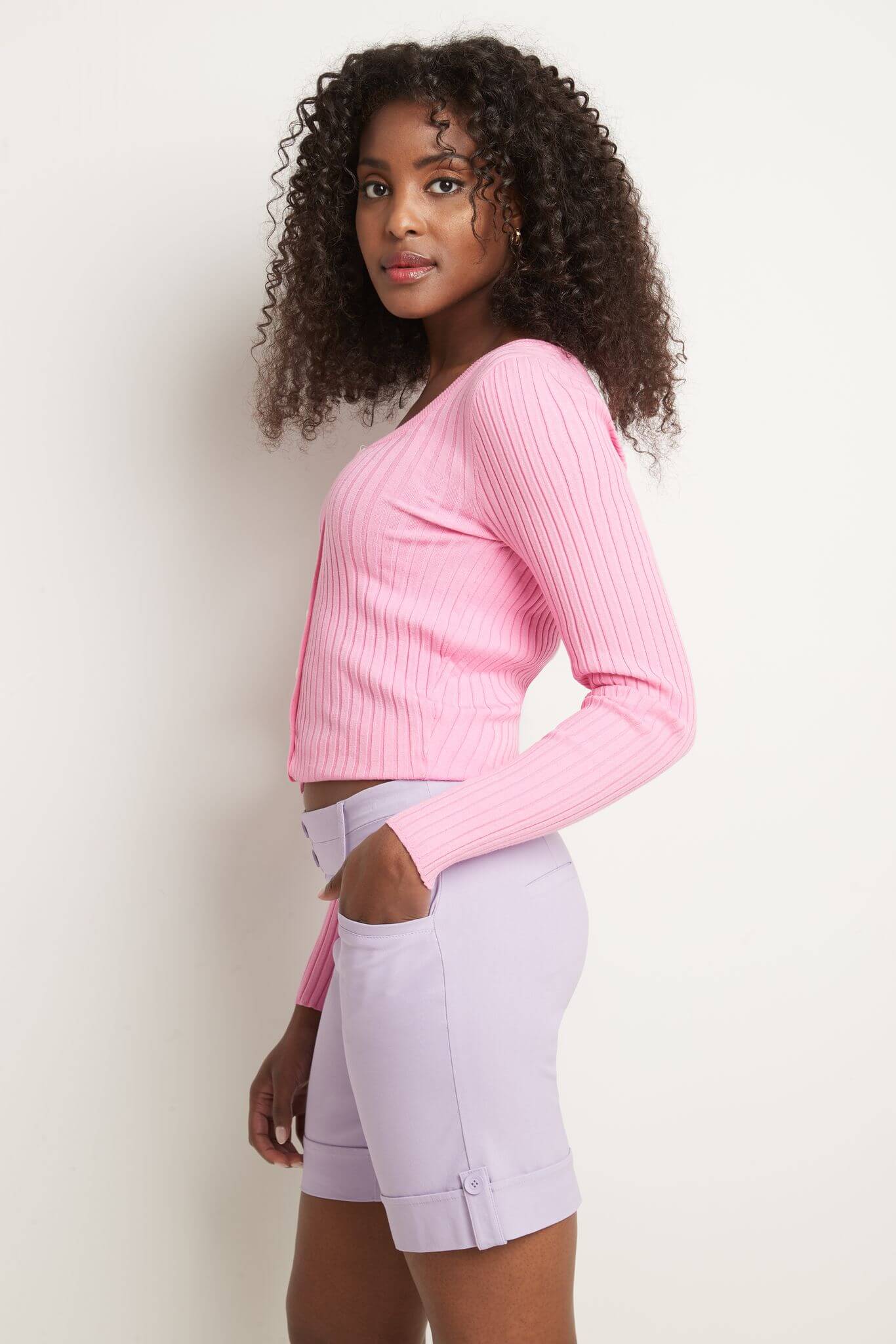 Women’s 8” Classic Shorts with Stitched Cuff